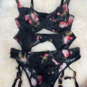 Agent Provocateur Elora floral set
